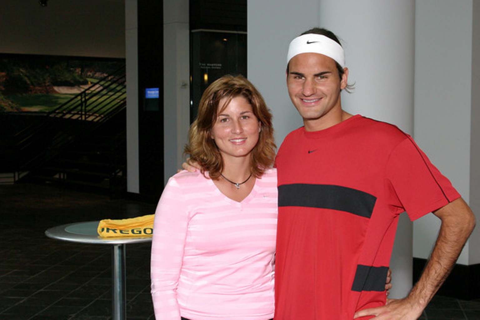 Mirka-and-Roger-Federer-2004-roger-federer-25161111-1536-1024