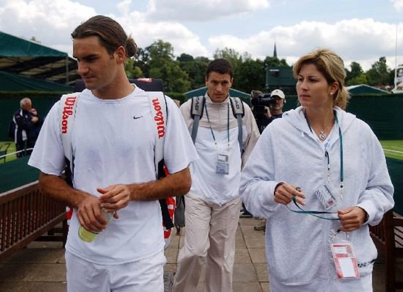 Young-Roger-and-Mirka-roger-federer-31424741-1415-1024